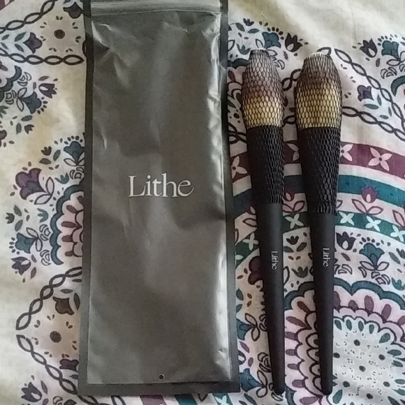 Lithe Other - Lithe The Essential Face Brush Set - New!